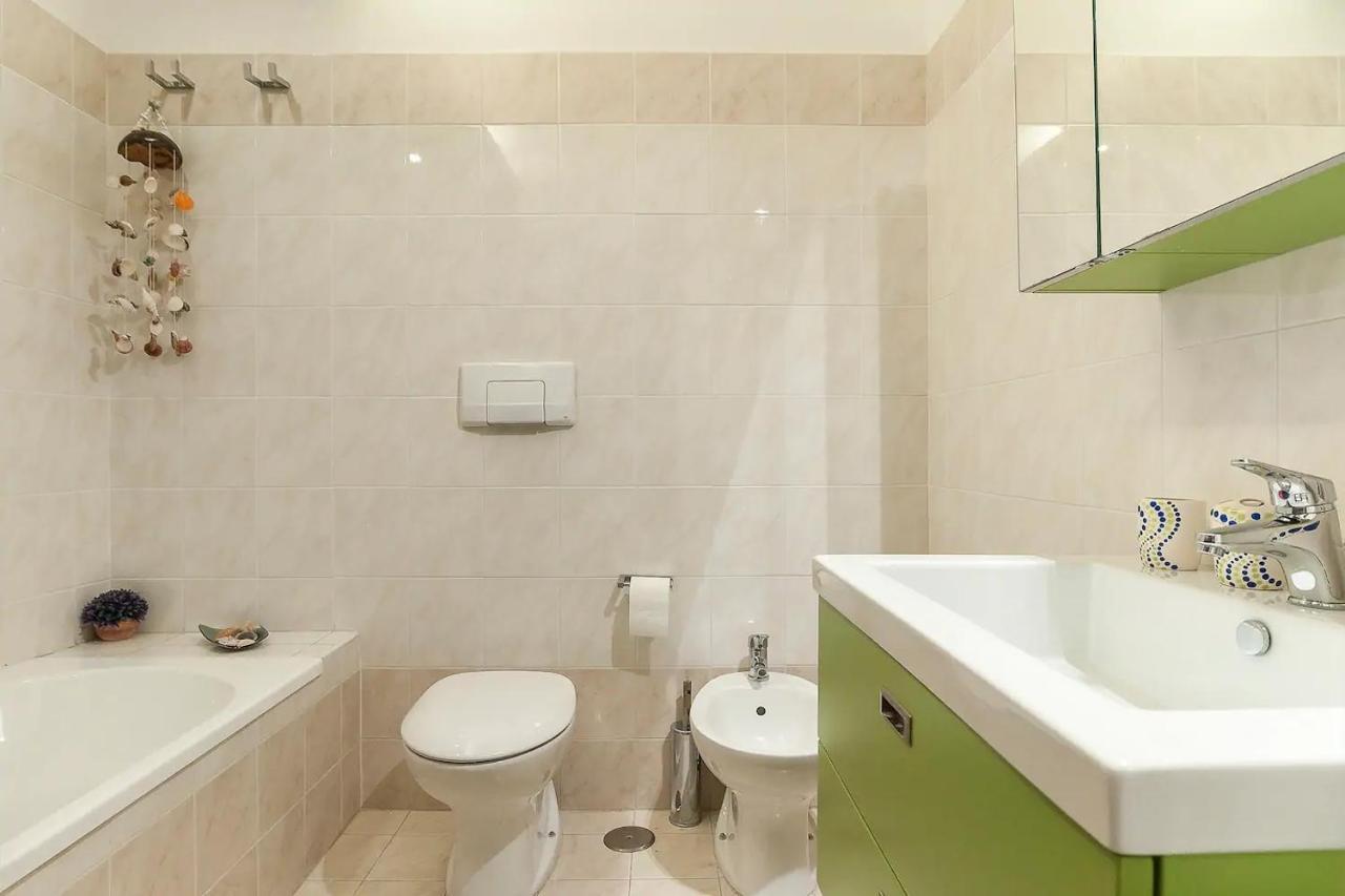 Moderno Appartamento Zona Centrale Latina Exterior photo